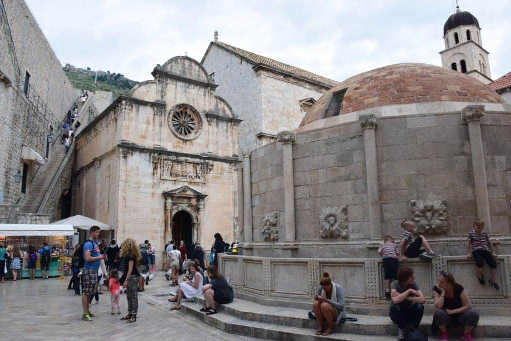 Dobrovnik_Carousel_2