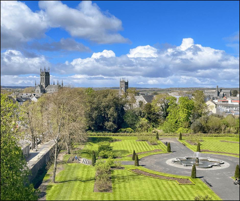 Philafrenzy, CC BY-SA 4.0 <https://creativecommons.org/licenses/by-sa/4.0>, via Wikimedia Commons