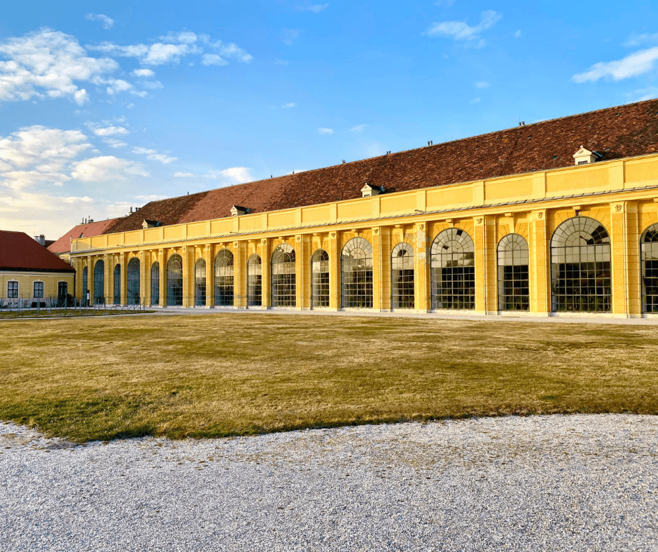 currybet, CC BY-SA 2.0 <https://creativecommons.org/licenses/by-sa/2.0>, via Wikimedia Commons